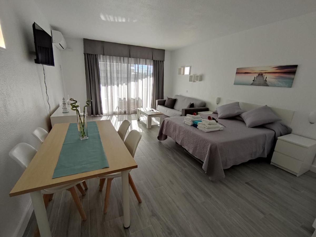 Estudio Benalbeach Primera Linea De Playa Benalmádena Exterior foto